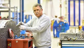 Pensione anticipata con part-time, come funziona la nuova staffetta generazionale nelle Pmi