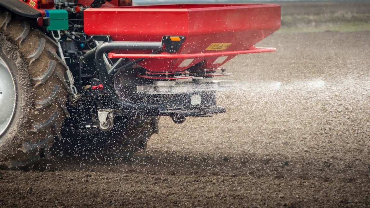 La guerra in Iran fa aumentare i costi dell’agricoltura, spesa alimentare a rischio rincari