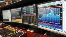 La Borsa del 13 marzo, Milano chiude in rosso: positivi i titoli energetici