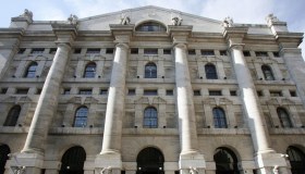 La Borsa del 20 marzo, mercati temono la guerra: petrolio in rialzo