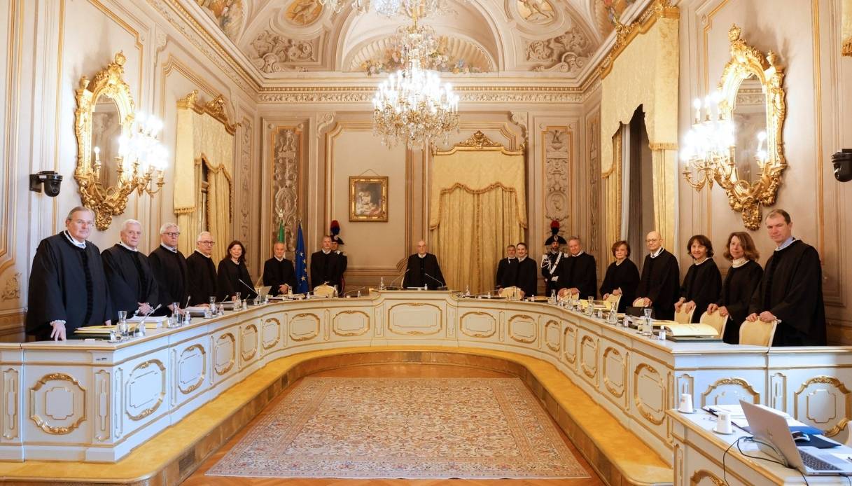 Tfs dipendenti pubblici, Corte Costituzionale chiede stop del pagamento pluriennale