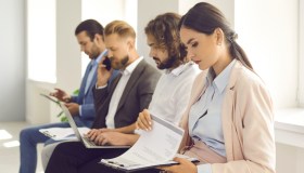 Pnrr, speso solo il 13% per il lavoro: 6 bandi su 10 non rispettano quote giovani e donne