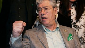 Il patrimonio di Umberto Bossi, quanto guadagnava il Senatur e a chi va l’eredità