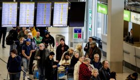 Aeroporti, scatta il sistema Ees: previste code anche di due ore ai controlli