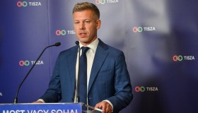 Chi è Peter Magyar, il leader dell’opposizione ungherese che ha sconfitto Orban