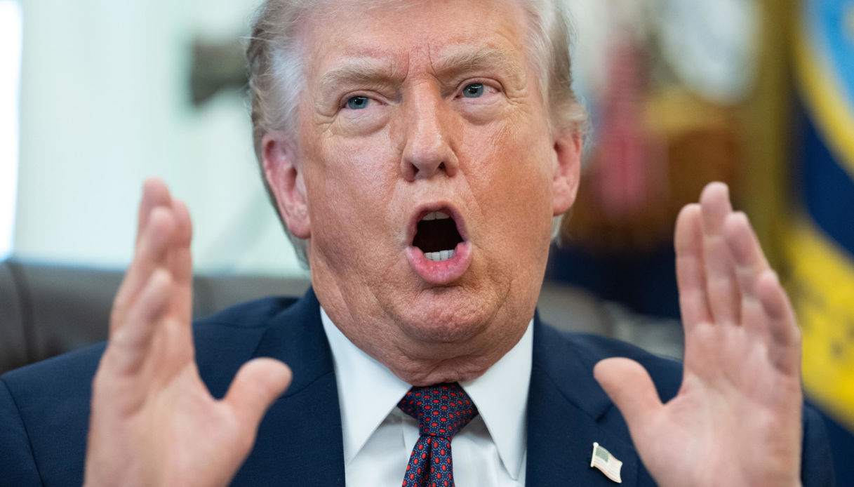 Farmaci italiani a rischio, Trump impone i dazi Usa al 100% sul pharma globale