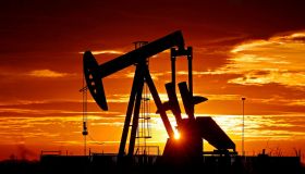 Prezzo del petrolio sopra i 113 dollari, l’Opec aumenta la produzione ma non basta