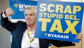 Ryanair taglia voli e chiude nuove rotte, tasse troppo alte: dove non viaggia più