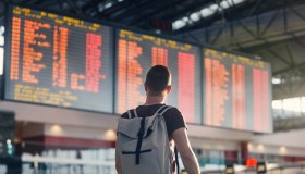 Razionamento carburanti in quattro aeroporti italiani, voli a rischio fino all’estate