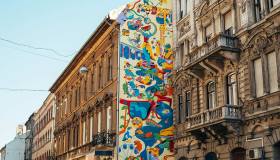 Come l’arte cambia i quartieri e attira investimenti: il vero prezzo della rigenerazione urbana