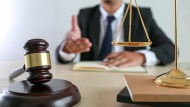 Devo andare in mediazione: l’avvocato è necessario?