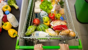 I 7 cibi che fanno salire ancora la spesa nel 2026: cosa dice davvero l’inflazione alimentare