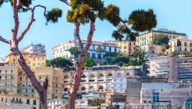 Comprare casa per investimento conviene ancora? Napoli al primo posto tra le città