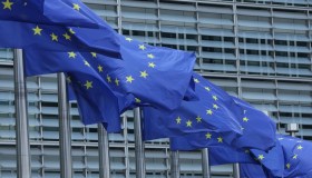 Crisi energetica, l’Ue ha un piano: dallo smart working ai mezzi gratuiti