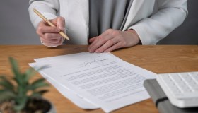 Un contratto senza firma diventa a tempo indeterminato automaticamente, la sentenza