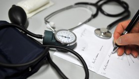 Stop visite inutili per tagliare le liste d’attesa, il piano di Schillaci