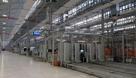 Electrolux, 1.700 esuberi e chiusura a Cerreto d’Esi: Urso convoca un tavolo al Mimit