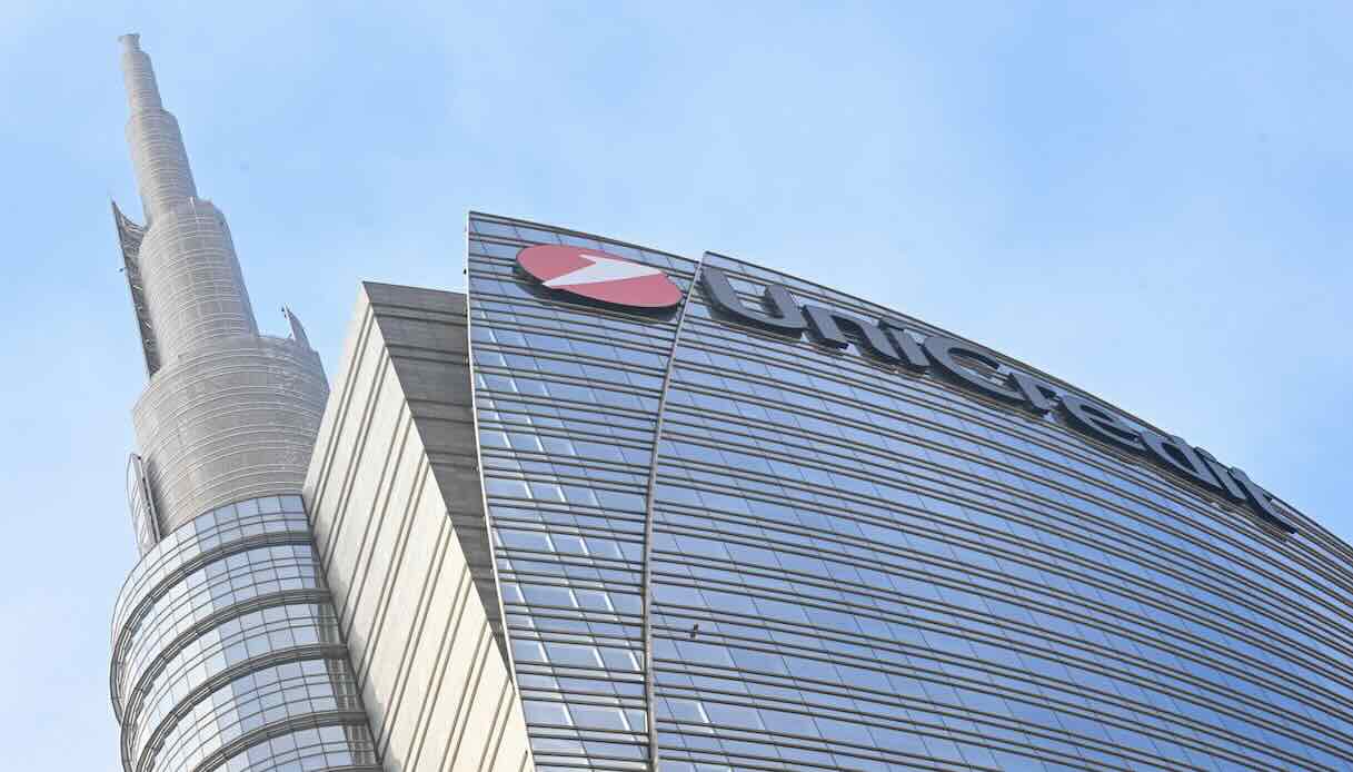 Unicredit accelera nel primo trimestre: utili record e guidance 2026 al rialzo