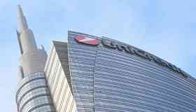 Unicredit accelera nel primo trimestre: utili record e guidance 2026 al rialzo