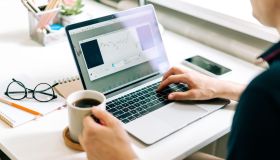 Più smart working e meno emissioni, quanto inquina davvero un giorno di lavoro in ufficio