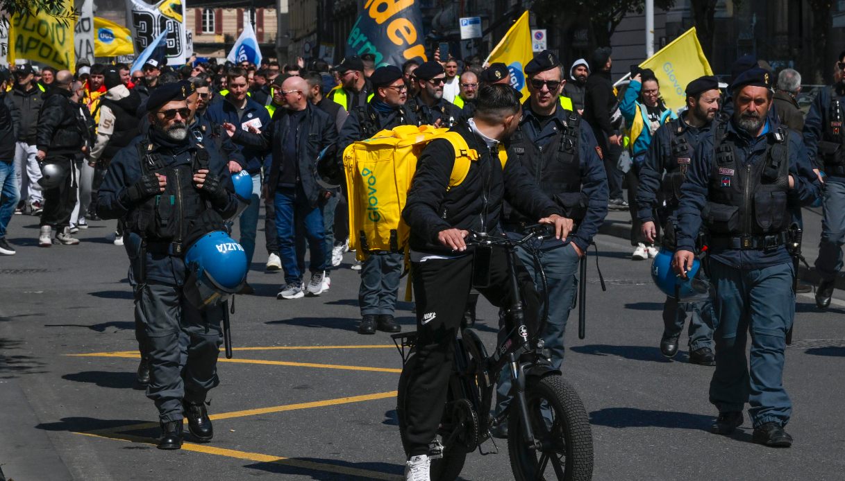 Manifestazione dei rider