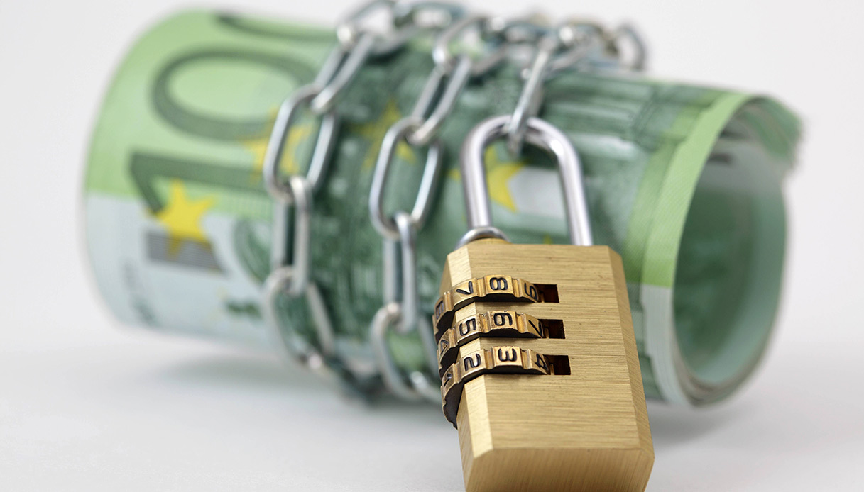 La banca può bloccare il tuo conto corrente?