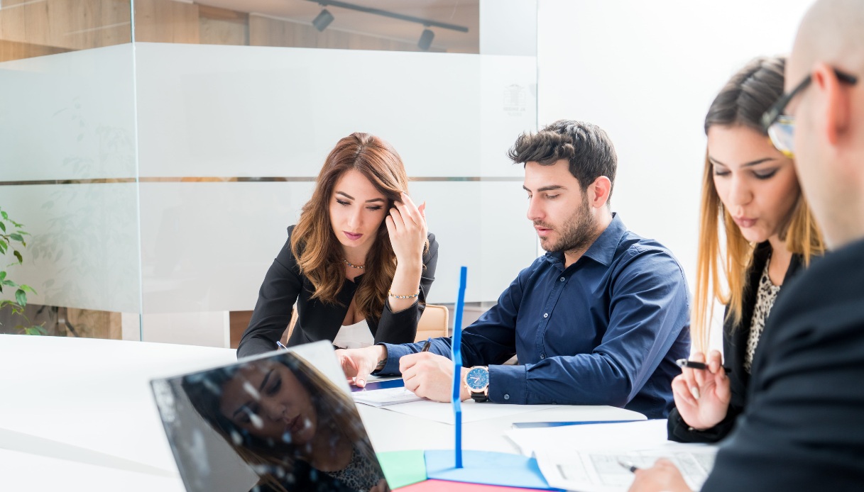 Bonus giovani, donne e Zes, le regole Inps per le assunzioni agevolate