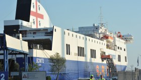Caro traghetti per Sicilia, Sardegna e isole minori: aumenti fino al 30%