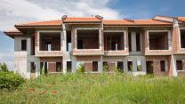 Si può vendere o donare una casa con abusività?