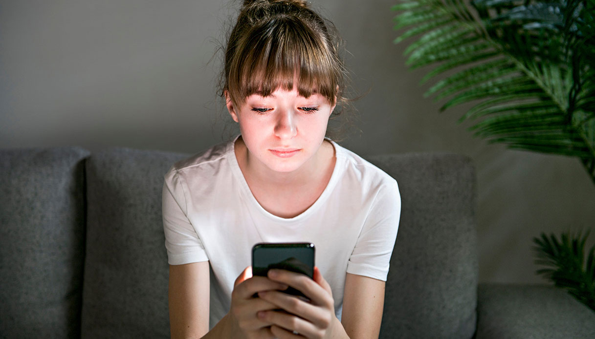 Depressione ed ansia, le app dello smartphone ci aiuteranno a capire chi è a rischio grazie all’IA