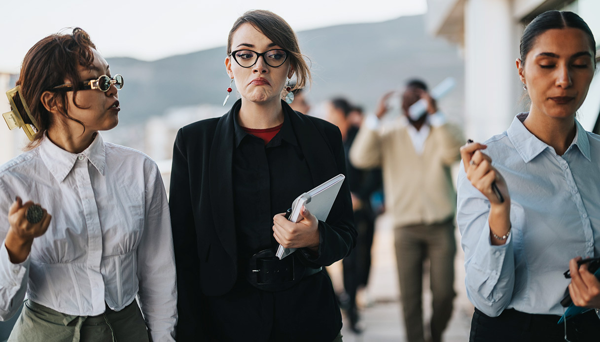 Ripensare la leadership: delegare ciecamente o centralizzare il controllo?