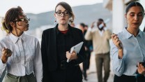 Ripensare la leadership: delegare ciecamente o centralizzare il controllo?