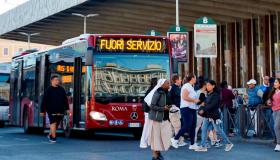 Scioperi 18-24 maggio: disagi per Trenitalia, Trenord, Italo, bus, traghetti e sanità