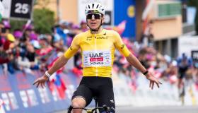Tadej Pogacar patrimonio, 12 milioni all’anno e record tra i ciclisti