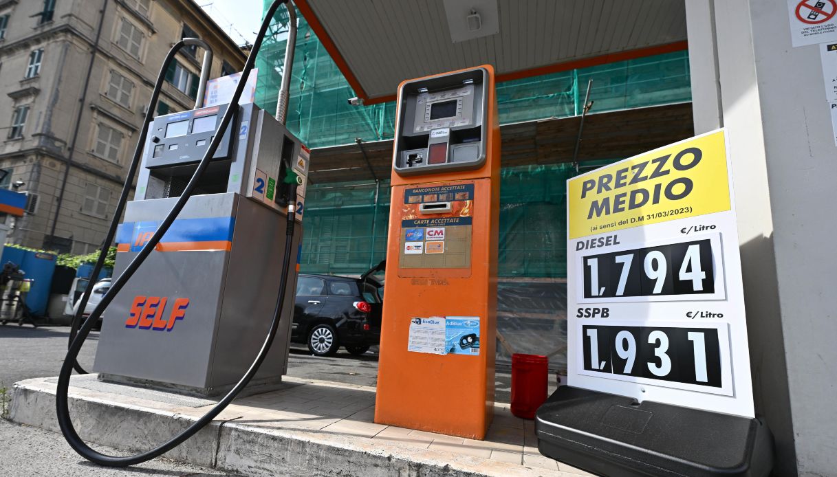 Carburanti, taglio delle accise: nuova proroga possibile per evitare rincari