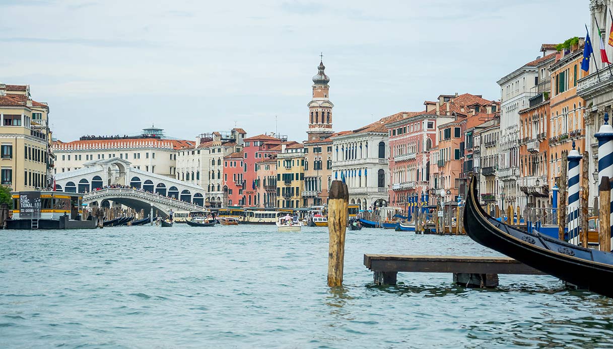 Venezia potrebbe traslocare, l’ipotesi estrema per salvarla