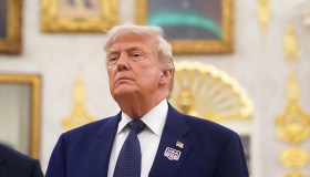 Usa-Iran, c’è l’accordo e Trump esulta: “Venerdì riapre lo Stretto di Hormuz”