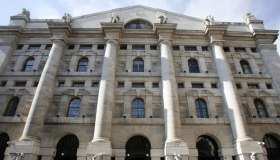 La Borsa del 23 giugno, Milano chiude in rosso appesantita dal tech: St a -8%