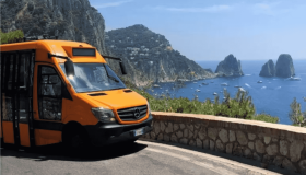 Trasporti, biglietti cashless: su bus e mezzi di Capri si pagherà solo con la carta