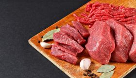 Carne brasiliana, stop dell’Ue da settembre 2026: dubbi su antibiotici e controlli