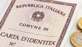 Carta d’identità cartacea valida oltre il 3 agosto, chi può continuare a usarla e per quanto