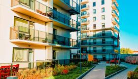 Ho il CIN per il B&B, il condominio può comunque vietarlo?