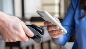Euro digitale verso il voto in Ue, come funzionerà e perché piace alla Bce