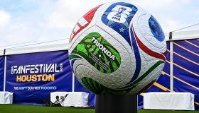 Il Mondiale dei 13 miliardi: come FIFA, brand e città monetizzano 104 partite
