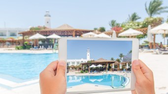 Vacanze e hotel, stop alle recensioni comprate o incentivate
