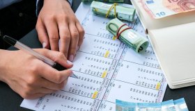 Ferie pagate meno dello stipendio, la Cassazione chiarisce quando è legittimo