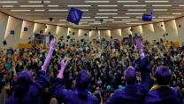 Laureati all’estero, stipendi più alti del 60% rispetto a chi resta in Italia: i dati