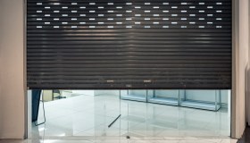 Natuzzi chiude in Puglia e Basilicata, la produzione si sposta in Romania