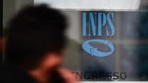 Pensioni Inps in ritardo, attese anche fino a un anno per il primo assegno