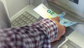 Quattordicesima in arrivo, il 54% dei lavoratori la userà per vacanze e saldi